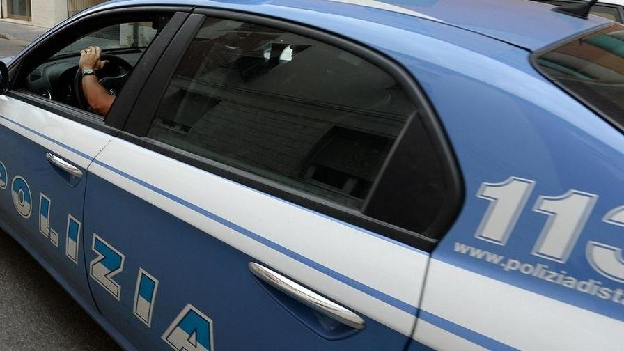 Botte tra giovani per la fidanzata