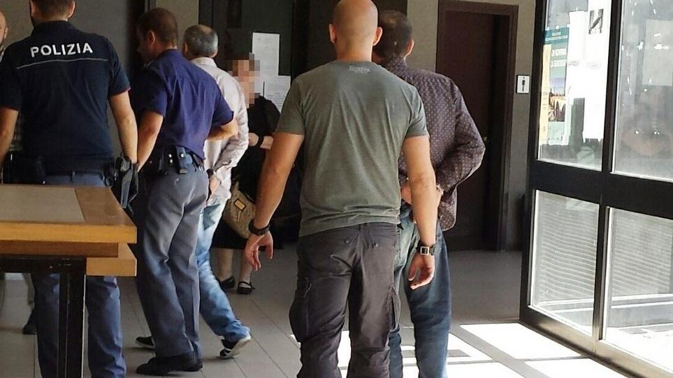 Presi e già liberi, cantano: «Viva l’Italia»