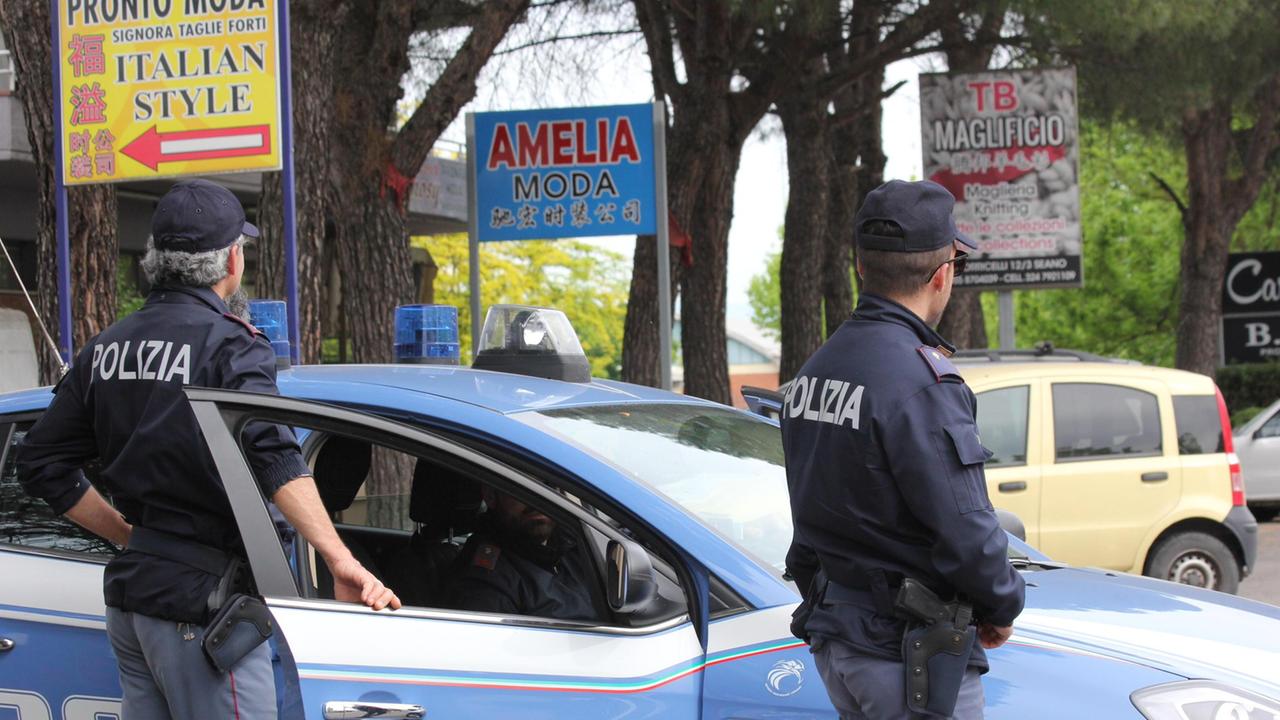 Un controllo di polizia (Foto Batavia)