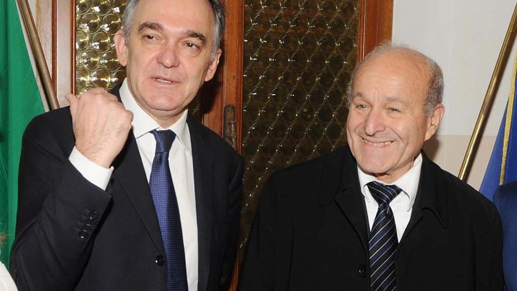 Il presidente della Regione, Enrico Rossi, con Issad Rebrab (foto Paolo Barlettani)