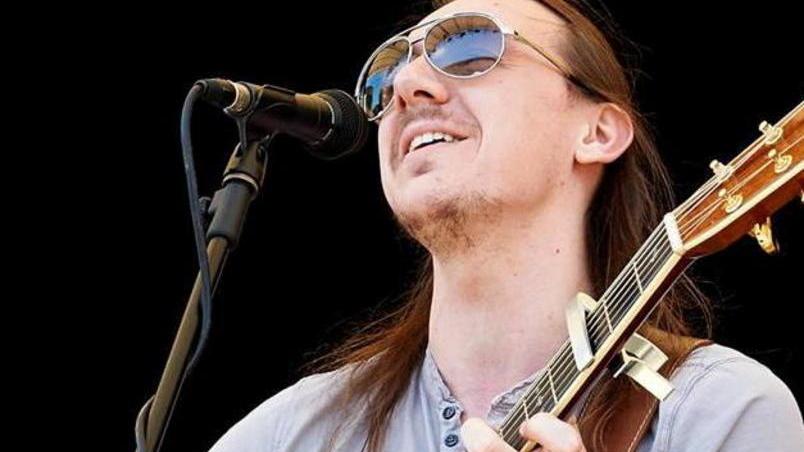 Spopola su YouTube il singolo “Bella estate” di Samuele Borsò
