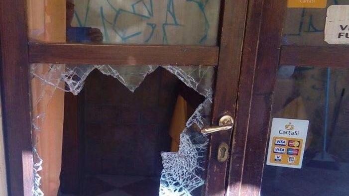 Ladro ubriaco trovato dentro il ristorante