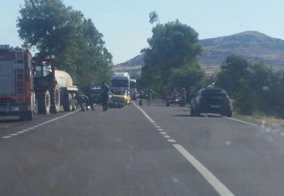 Scontro moto-trattore, grave un 26enne 