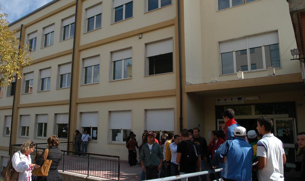 Liceo Fermi, 18 studenti premiati con 100