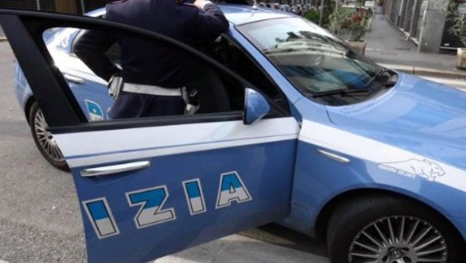 Vuole suicidarsi: salvata dalla polizia