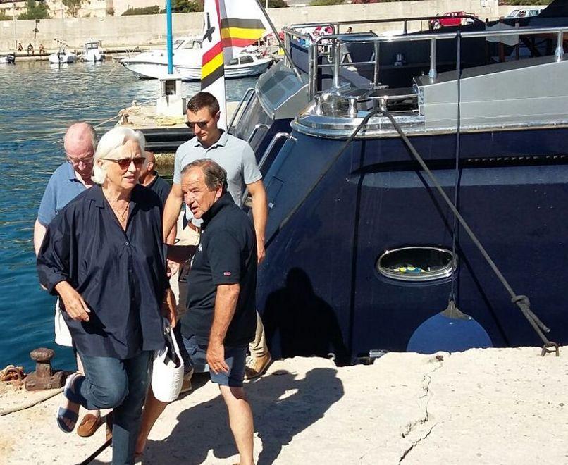 Paola e Alberto II del Belgio a Cala Gonone con il loro yacht