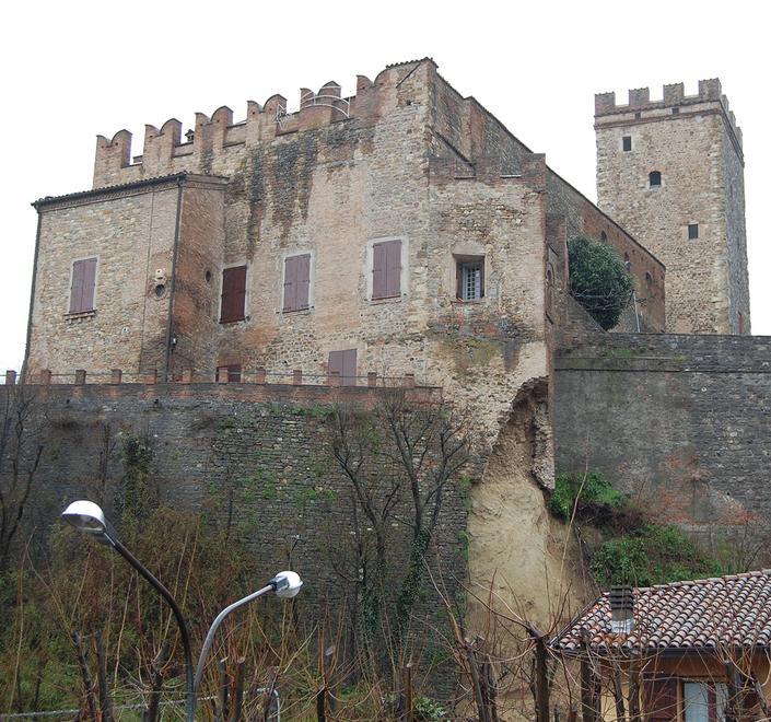 Restaurato il castello dopo il crollo del 2013 per le forti piogge 