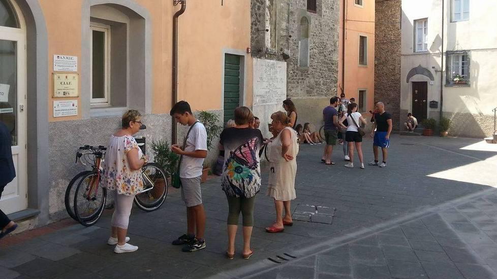 Gallicano, dieci ore di fila per acquistare i biglietti del palio