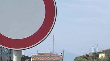 Fa arrabbiare piazza Viviani chiusa alle auto