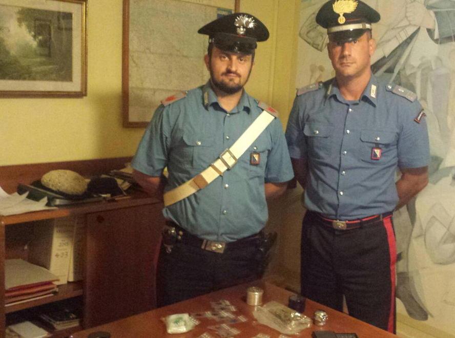 Arrestato giovane spacciatore era insieme a due minorenni