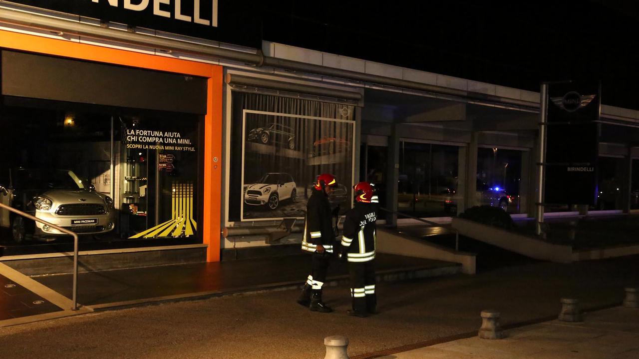 Un incendio alla Birindelli avvenuto due anni fa (foto d'archivio)