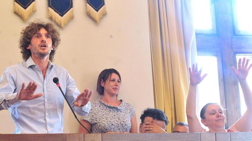 Provincia sull’orlo del default i dipendenti fischiano Fanucci