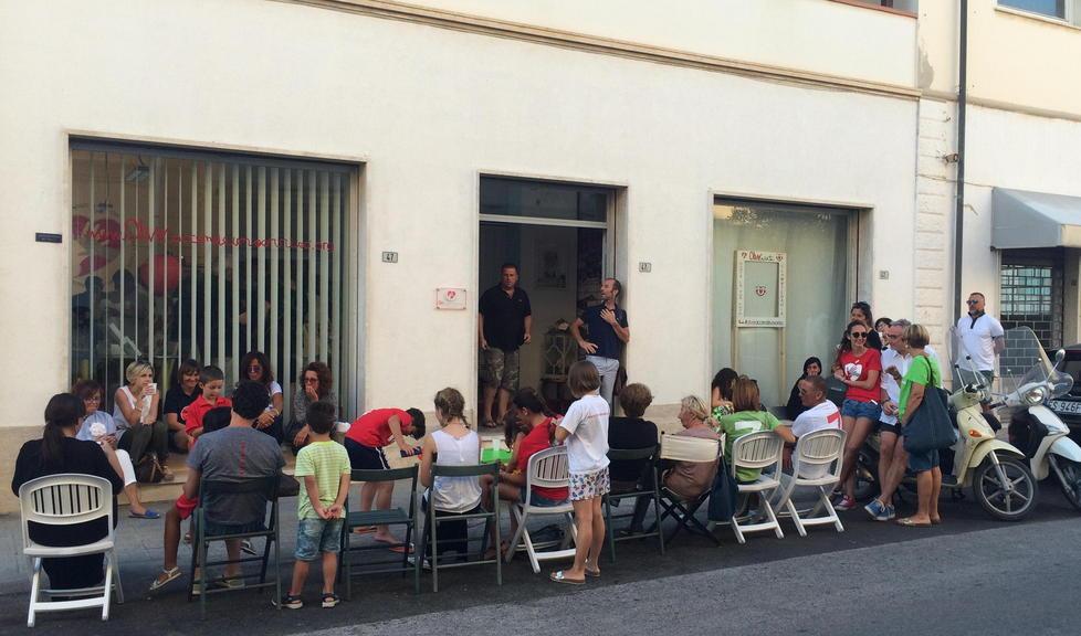 Oliver ha una sede clown già al lavoro 
