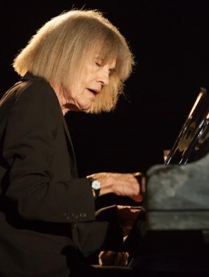 Nel piano di Carla Bley tutti i colori del jazz 