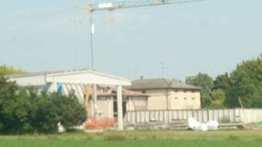 Si trancia due dita con il trapano