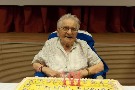 Nennele Garuti durante il suo 104esimo compleanno