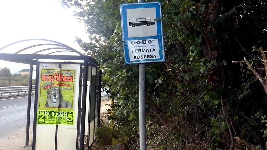 Impianti semaforici vicino alle fermate Arst sospese