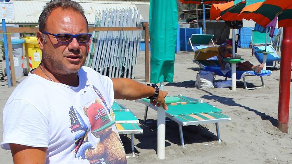 Colpito da malore, salvato dai bagnini