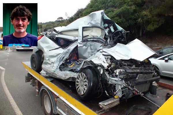 Luca Meini e la sua auto distrutta
