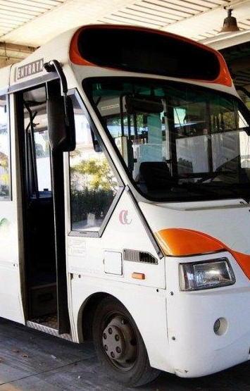 Navetta gratis per i turisti in Costa est 