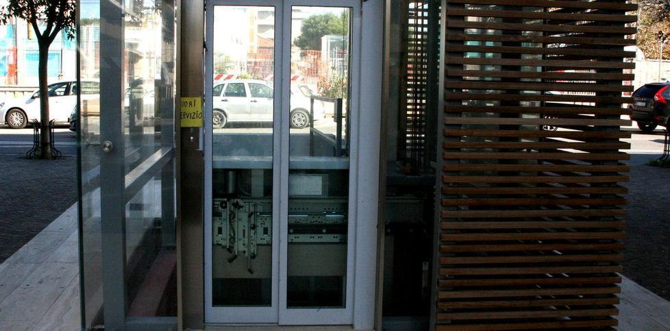 È ancora rotto l’ascensore del sottopasso pedonale 