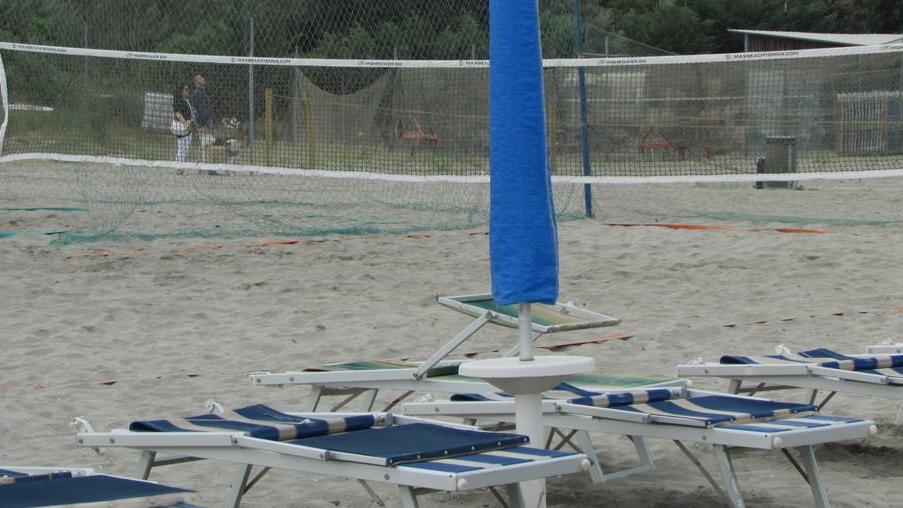 Lido Volano, grave dopo lo scontro sul campo di beach volley