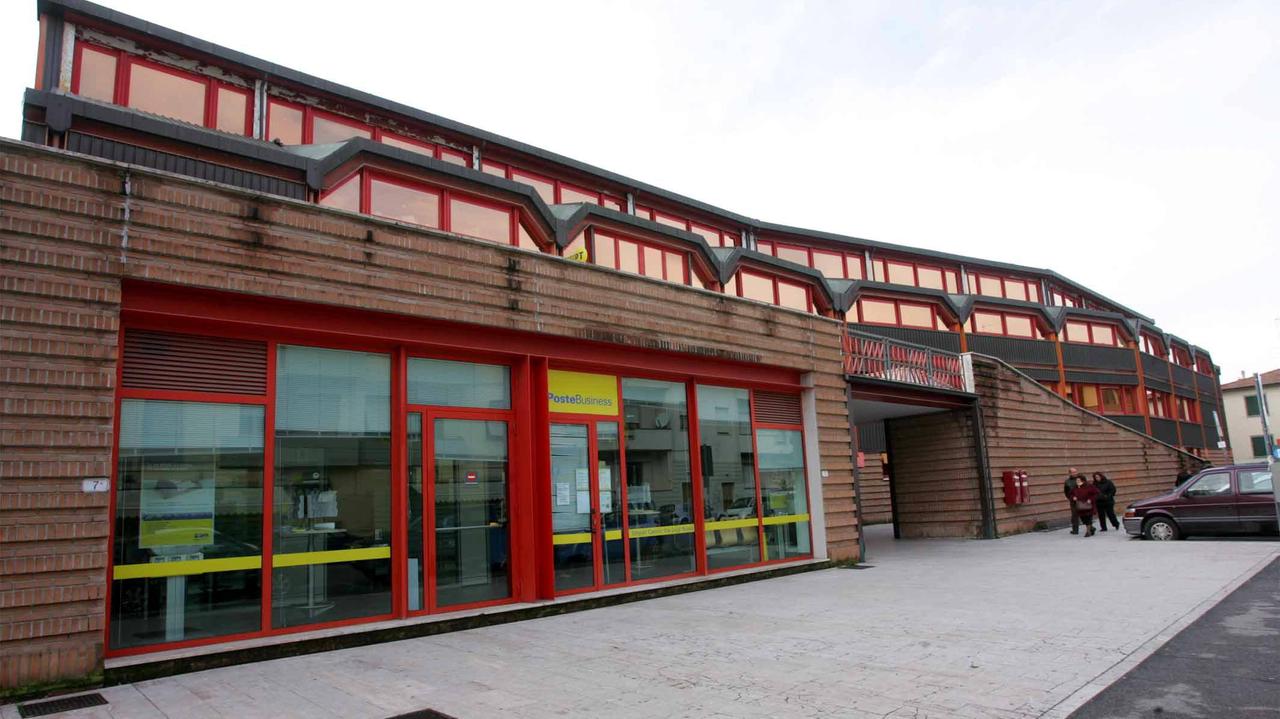 La sede delle poste centrali di Empoli (foto agenzia Carlo Sestini)