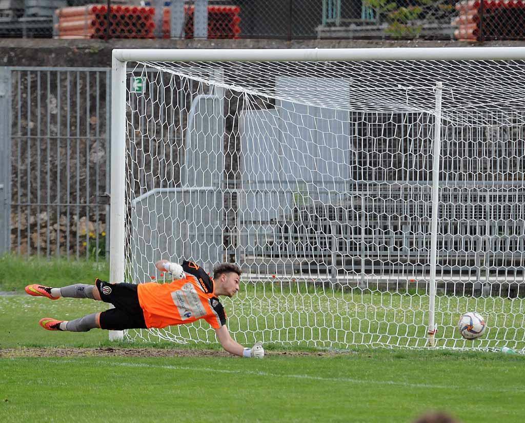 Il portiere Barsottini è uno dei pochi rimasti dalla stagione scorsa