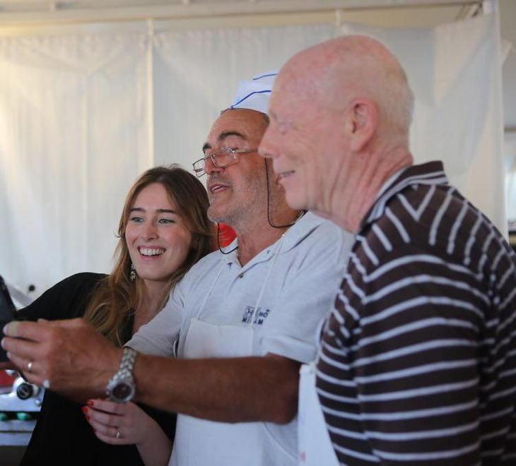 Solidarietà della ministra alle lavoratrici licenziate 