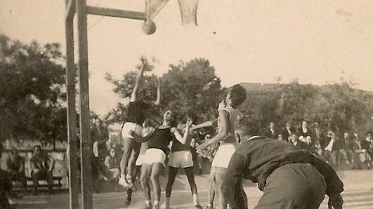 Un pallone come premio per la finale