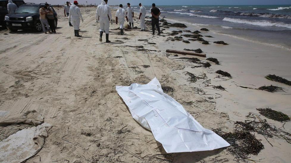 Libia, strage di migranti 41 corpi recuperati