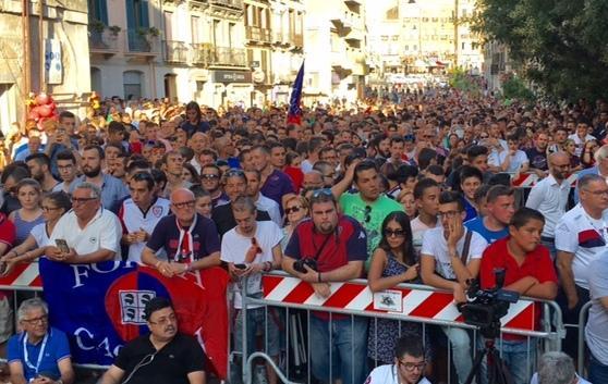 Aritzo abbraccia il Cagliari 