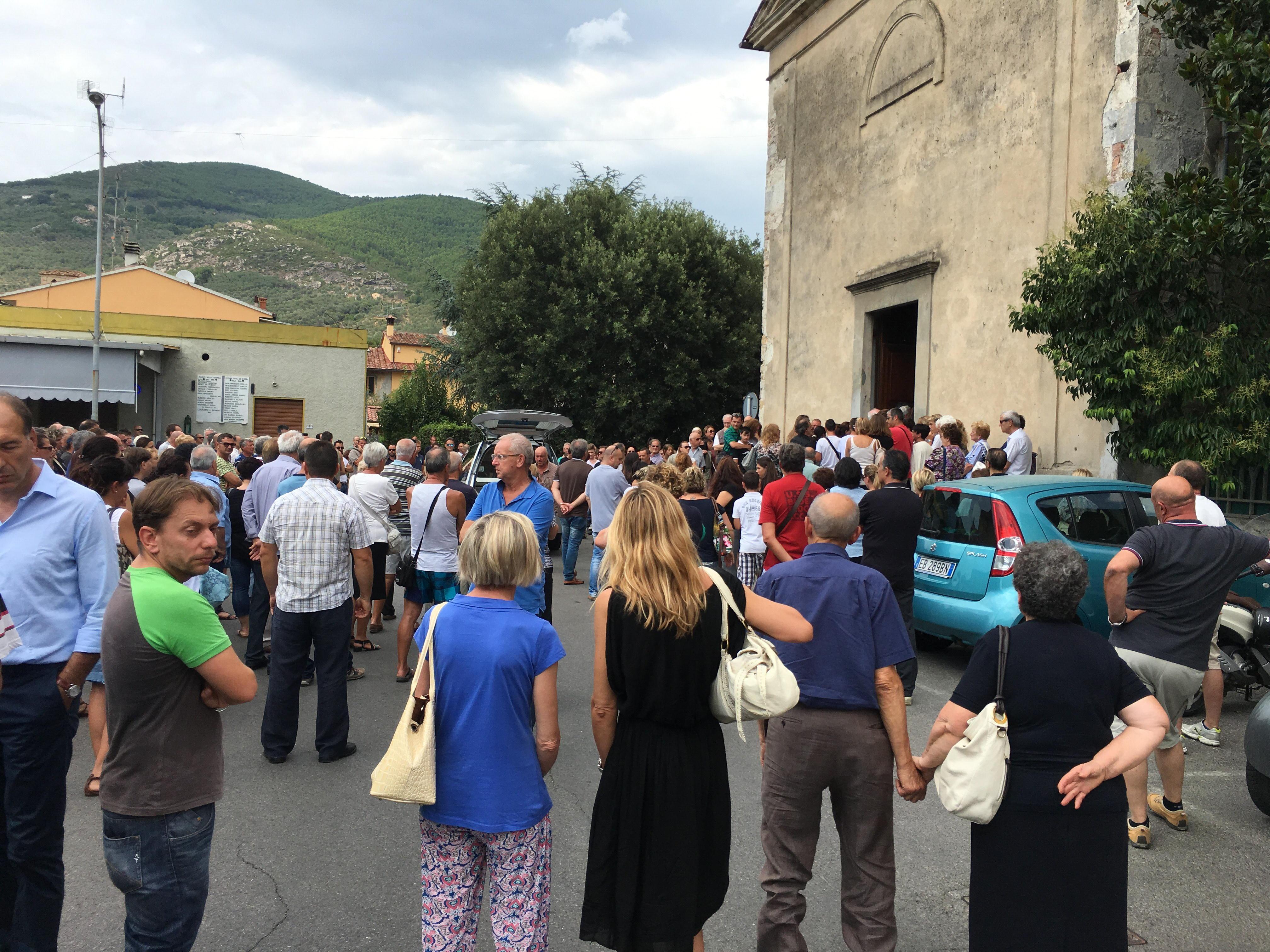 Un momento dei funerali