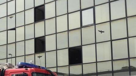 Brucia la centralina elettrica Evacuati uffici in via Rimini