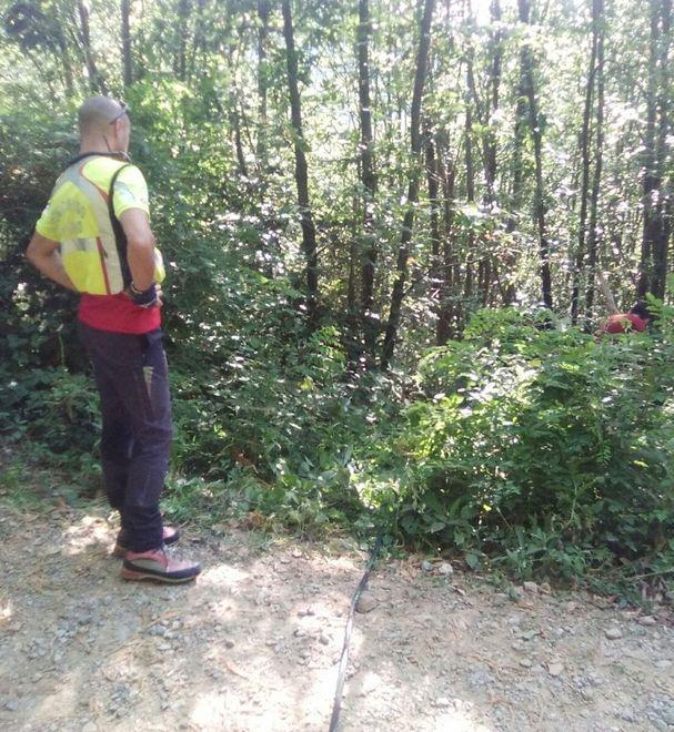 Si ribalta col trattore e muore sul colpo 