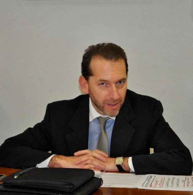  «I cascinesi non meritano un sindaco come questo» 