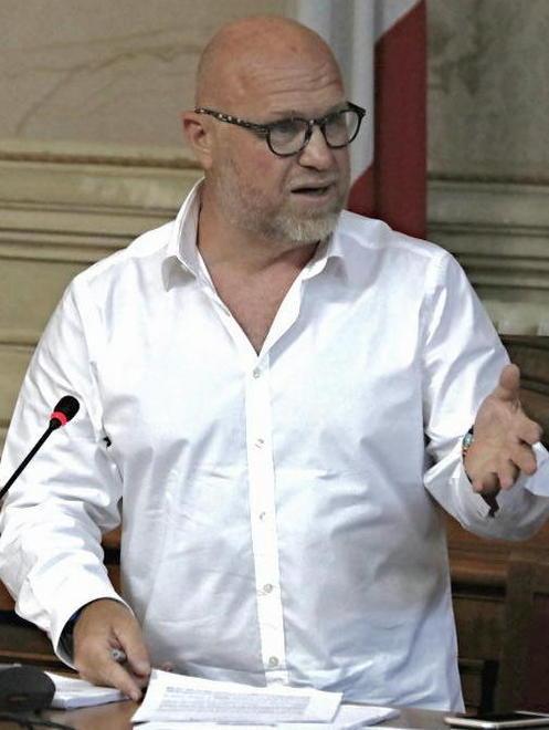 Nogarin insiste: ristrutturare viale Alfieri 