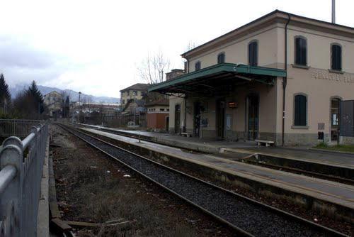 La stazione di Fornaci sarà l'ultima fermata della Lucca-Aulla per oltre un mese