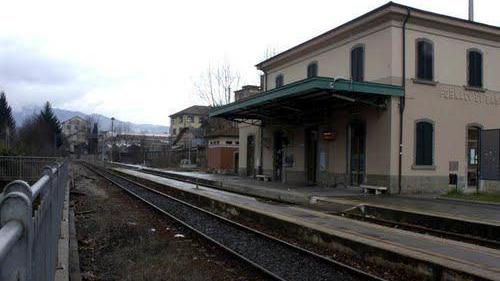 La stazione di Fornaci sarà l'ultima fermata della Lucca-Aulla per oltre un mese
