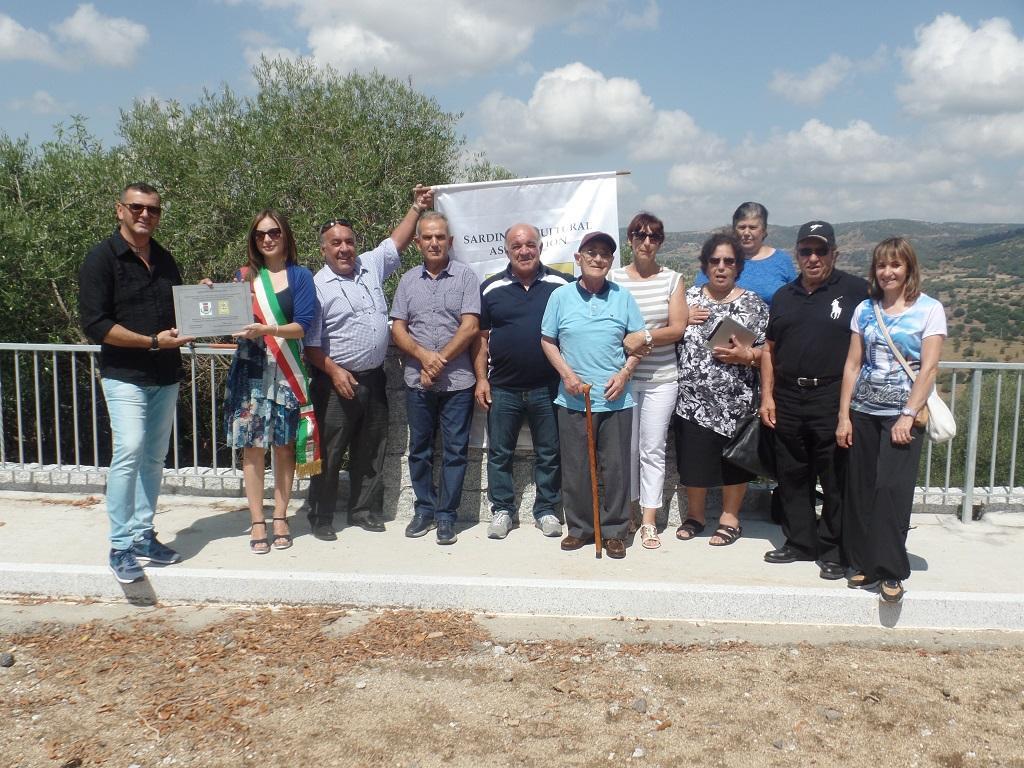 Il gruppo di sardi-australiani in visita a Onanì (foto Asproni)