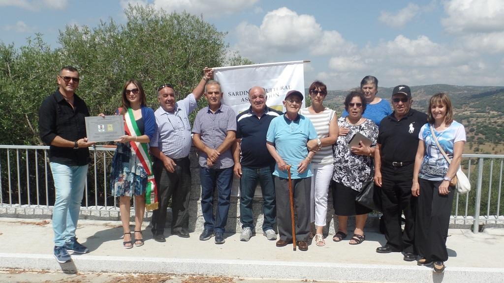 Il gruppo di sardi-australiani in visita a Onanì (foto Asproni)