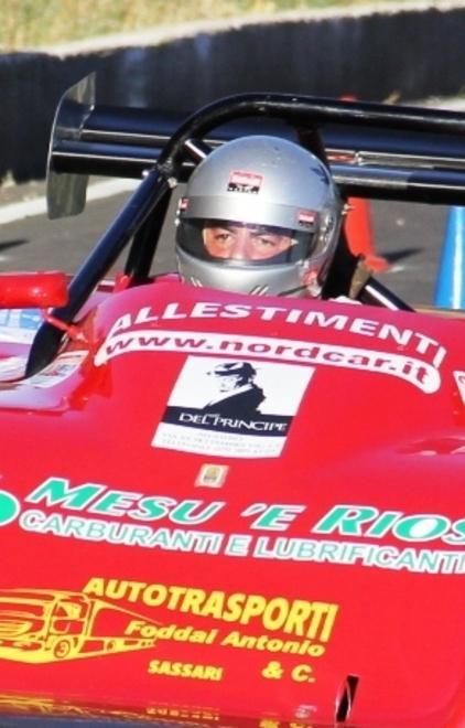 Marrone precede Fois sul filo di lana 