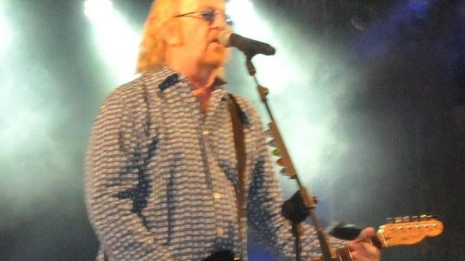 La Maddalena, tremila al concerto di Umberto Tozzi
