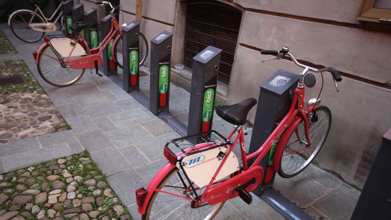 Reggio Emilia, metà postazioni disattivate per "Mi muovo in bici"