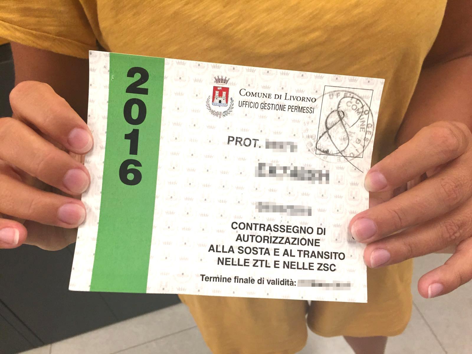 Un contrassegno per la circolazione e la sosta nelle Ztl e nelle Zsc