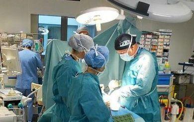 Sanità a Sassari, la drammatica denuncia di una donna: «Ho un tumore ma nessuno me lo toglie» 