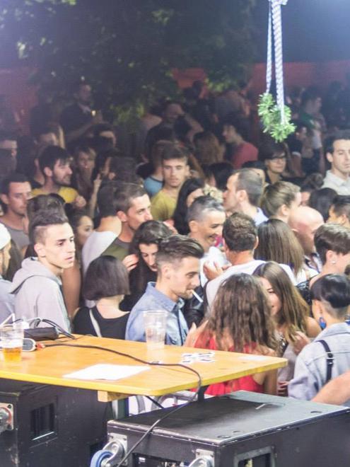 Stasera c’è “Non solo birra” Quattro notti da Oktober Fest 