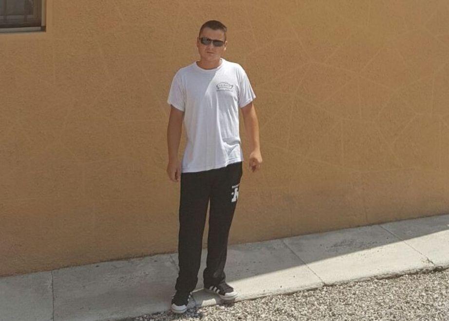 Cade in casa e si ferisce alla testa, salvato dal vicino eroe