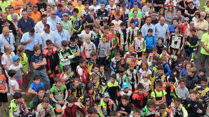 Tutti fermi per ricordare il piccolo Marco