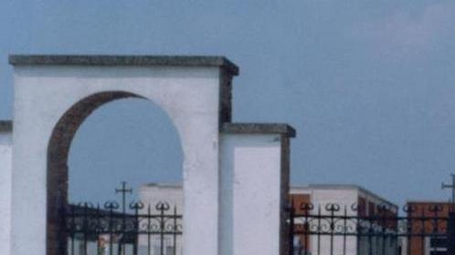 Via l’amianto dal cimitero